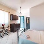 Philyra Appartments 2*