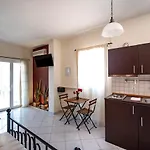 Philyra Appartments Hotel