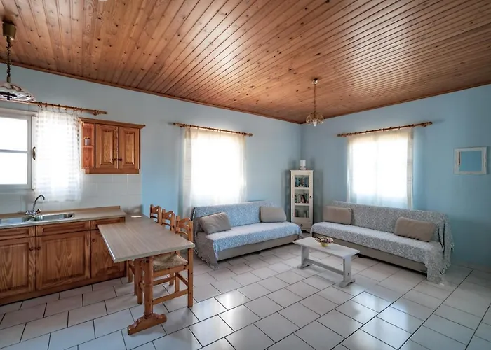 Philyra Appartments 2*