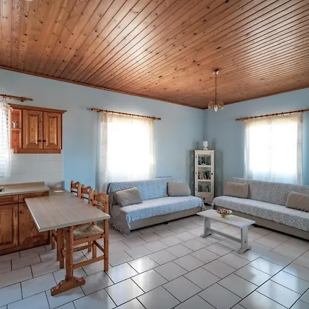 Philyra Appartments 2*