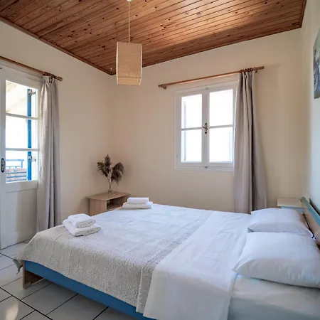 Philyra Appartments 2*